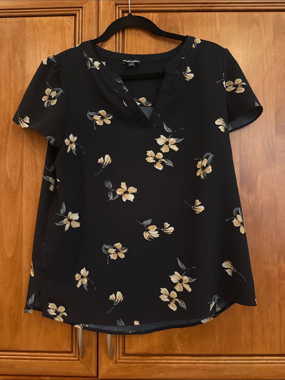 Hilary Radley Black Floral V-Neck Short Sleeve Blouse